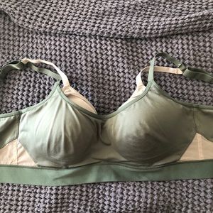 Natori lined sports bra